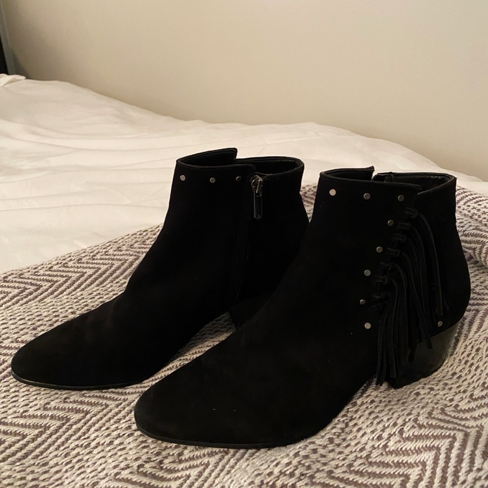 SAM EDELMAN STUDDED BLACK BOOTIES